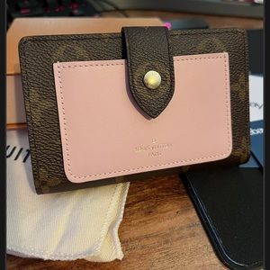 LIKE NEW LOUIS VUITTON JULIETTE WALLET